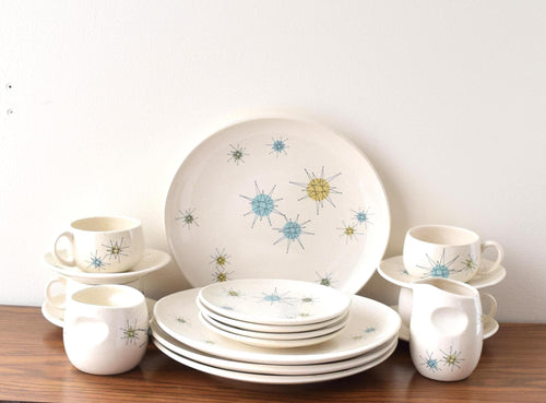 Set of 18 Pieces Franciscan Starburst Dinnerware Vintage Service for 4 Place Settings
