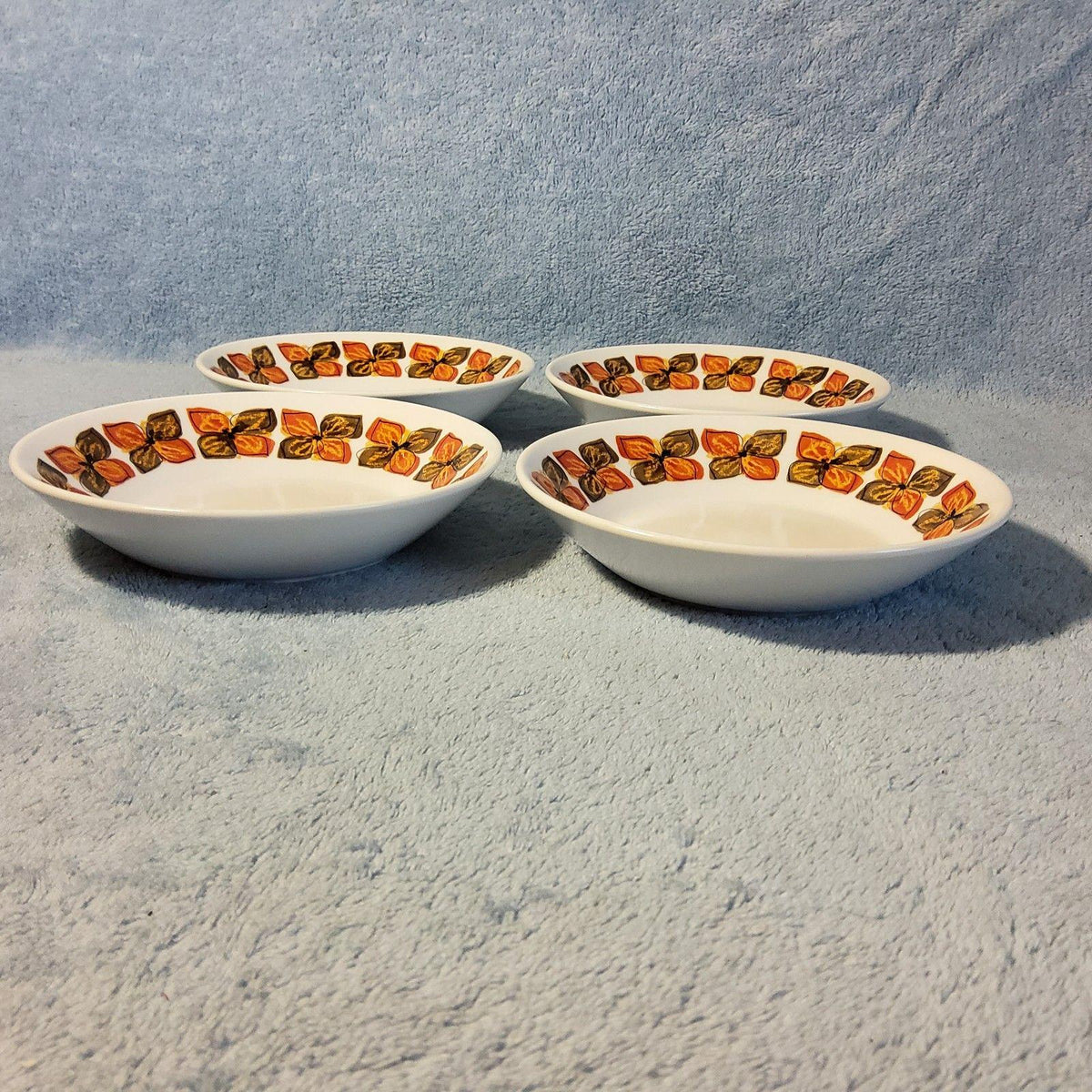 Noritake Progression China Southern Glow 9005 32 Piece Dinner Set Service for 4