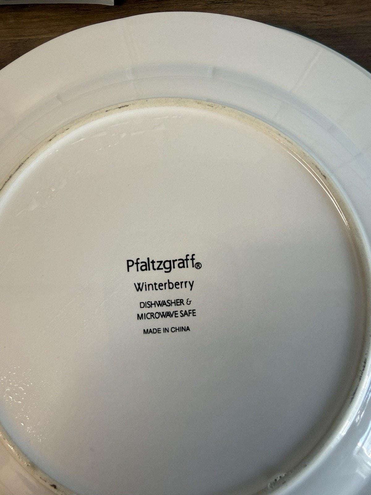 Pfaltzgraff Winterberry 16-Piece Dinner Set